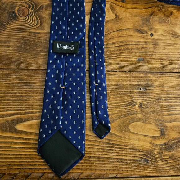 Vintage Wembley Navy Blue Silk Tie Small Diamond Pattern 3" Width 59" Classic - Picture 2 of 5